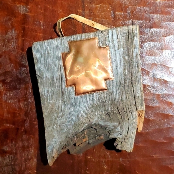 HOME RUSTIC WALL DECOR  BARNDOMINIUM WOOD WITH COPPER CROSS WESTERN - Picture 1 of 10
